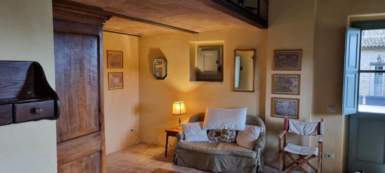 לינה וארוחת בוקר מונטונה Borgo Cardaneto מראה חיצוני תמונה